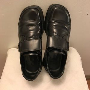 Prada leather shoe